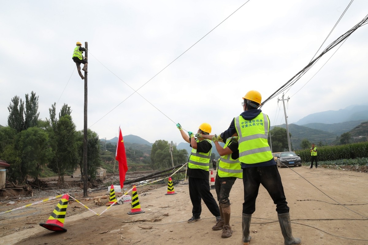 Roads and power restored in NW China county hit by mountain torrents