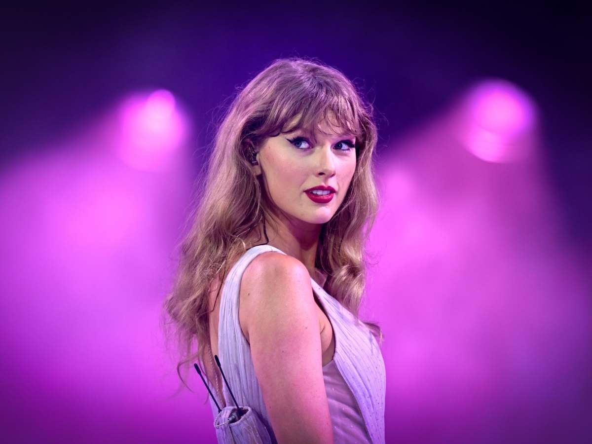 Taylor Swift announces 12th studio album, 'The Life of a Showgirl'