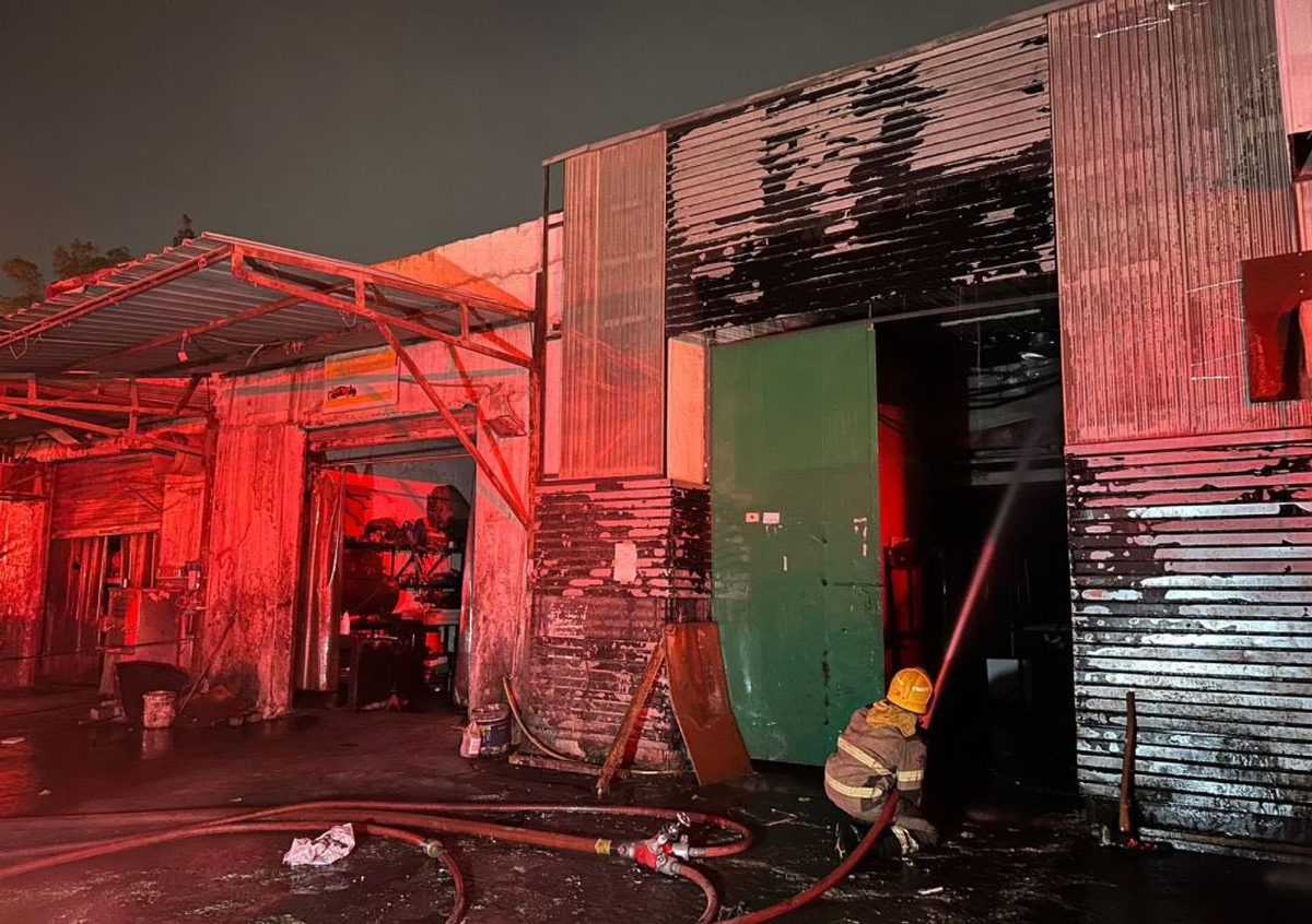 Fire Contained at Metal Factory in Shuwaikh Industrial Area