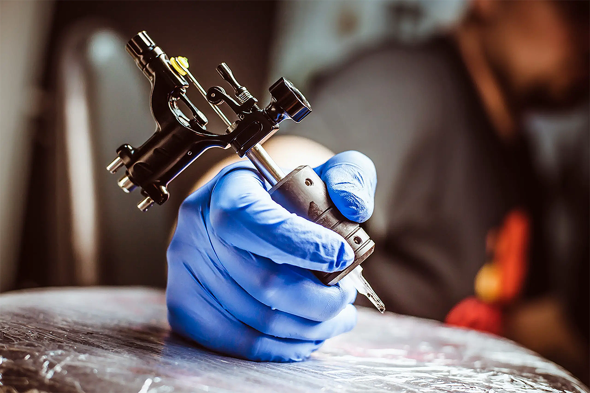 Kuwait bans tattoo devices, razor reuse, and tanning for minors