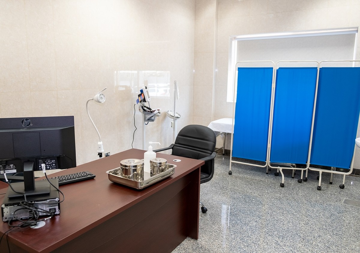 Visitors keep away ... no med care at Kuwait gov&rsquo;t hospitals, clinics