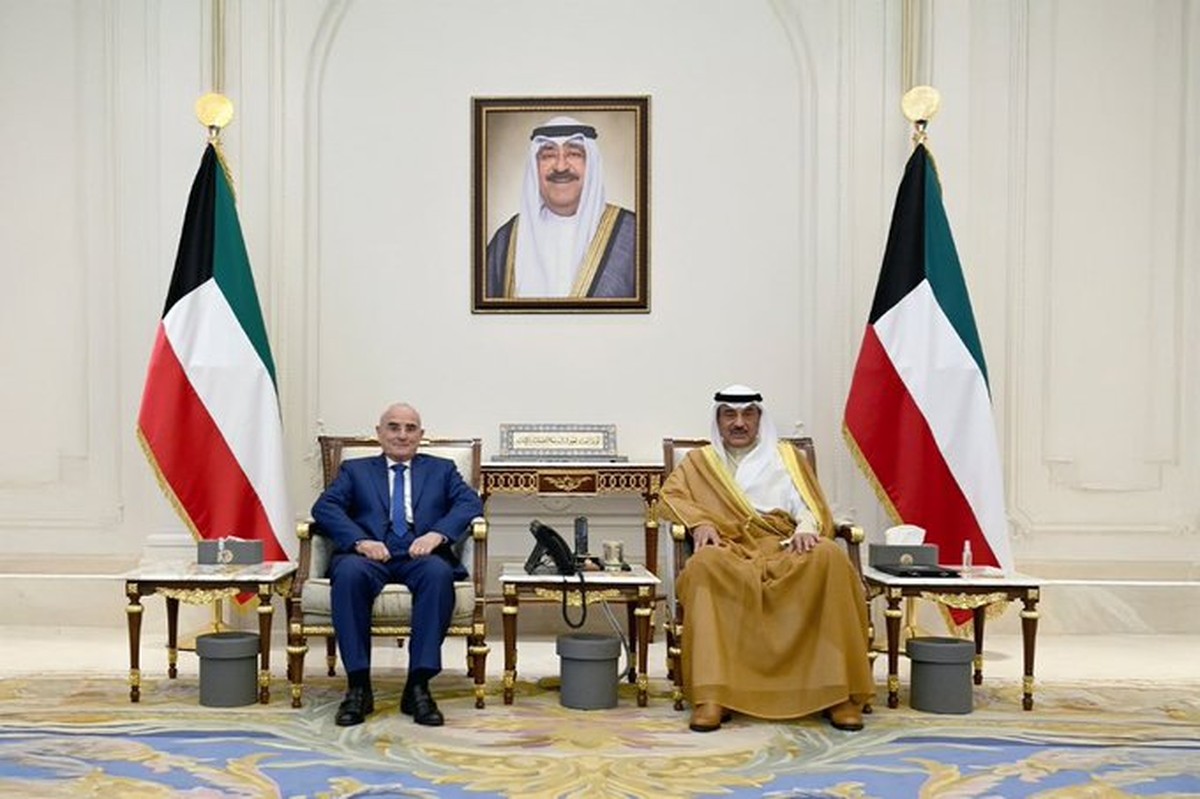 Crown Prince receives Lebanese Defense Minister