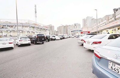 Online shopping, poor parking space in Kuwait dents business at co-ops