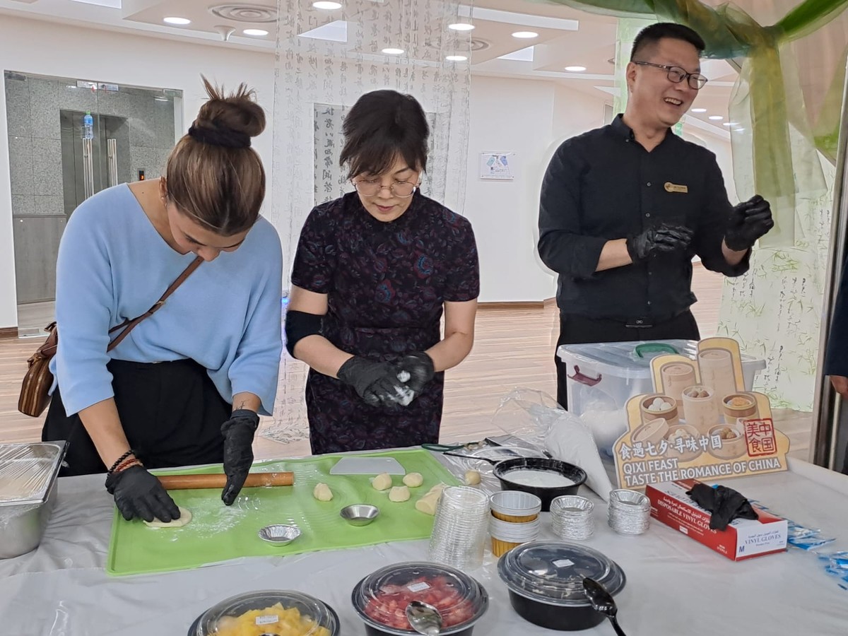 China Cultural Center hosts &lsquo;Qixi Feast,&rsquo; a cultural experience in Kuwait
