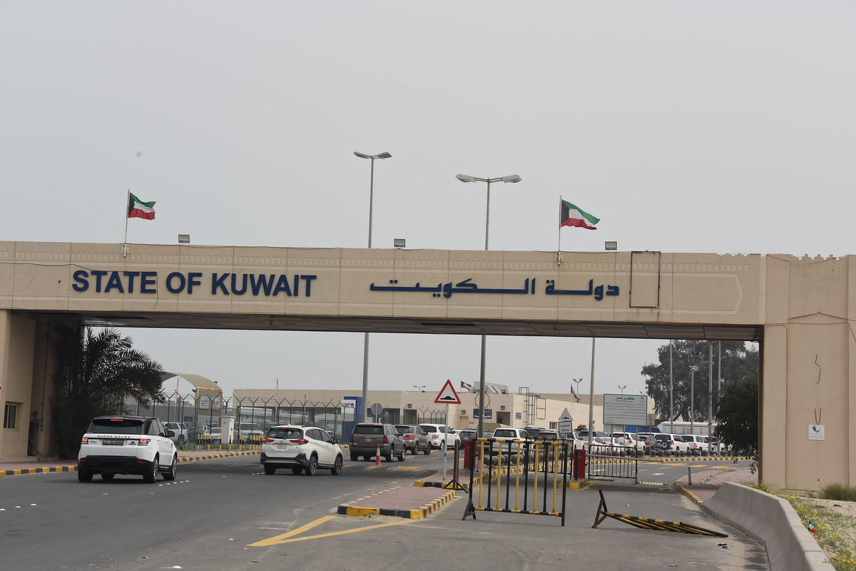 Kuwaiti Arrested for Attempting to Smuggle Cigarettes to Saudi Arabia
