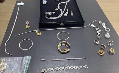 Same Woman Arrested Again for Stealing Gold Bracelets in Mubarakiya