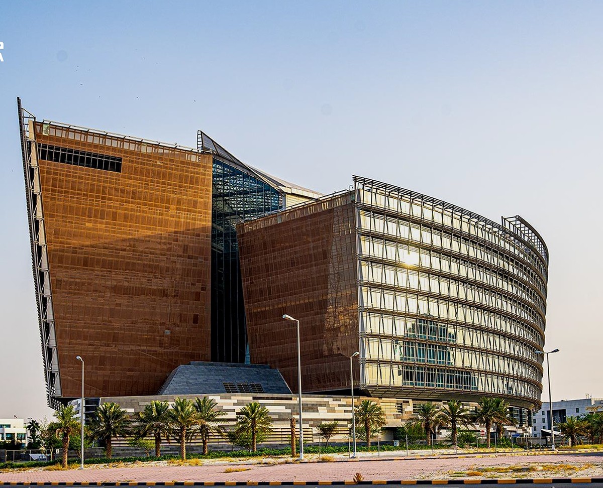 Intruder Caught Photographing Ministry of Education Warehouses in Subhan