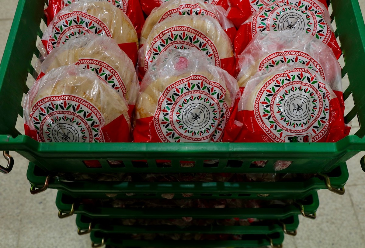 Stable 50 fils bread maintained through Kuwait gov&rsquo;t backing
