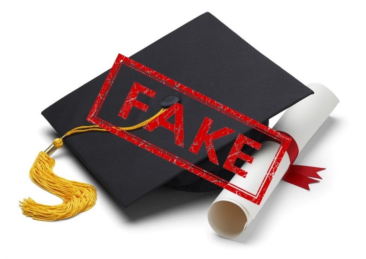 Kuwait Drafts New Laws to Crack Down on Fake Degrees, Imposes Tougher Penalties