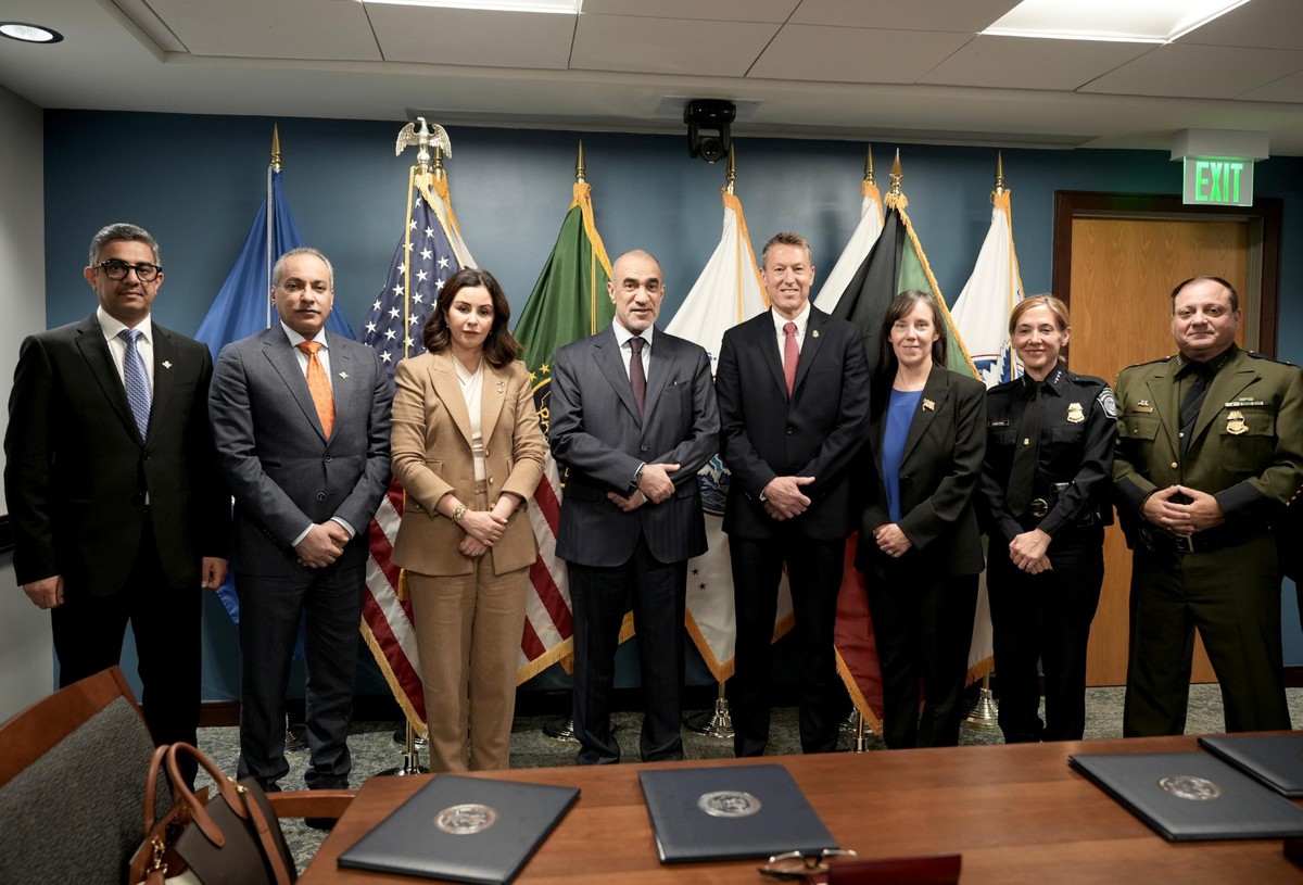 Kuwait, US sign border security and customs cooperation agreement