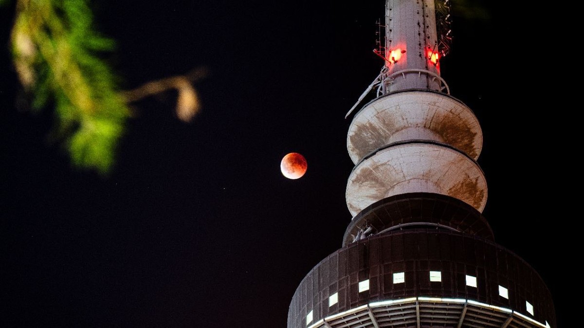 Kuwaiti photographers win top honors in Arab Astronomy Photography Contest