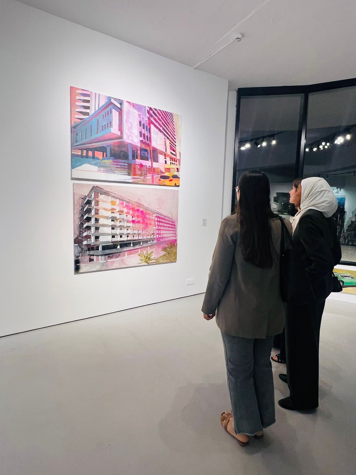Italian Ambassador Inaugurates Federico Fiorentini&rsquo;s Art Exhibition in Kuwait