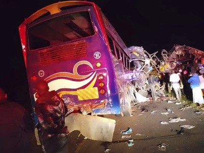 63 people killed in crash of buses and other vehicles in western Uganda