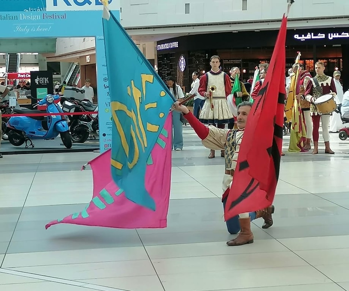 Italian Magic Unfolds at Avenues Mall with Dazzling Flag-Waving Show