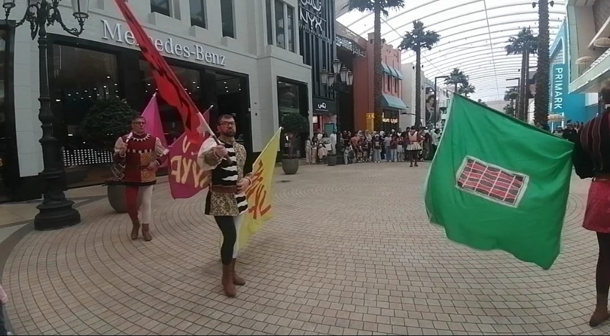 Italian Magic Unfolds at Avenues Mall with Dazzling Flag-Waving Show