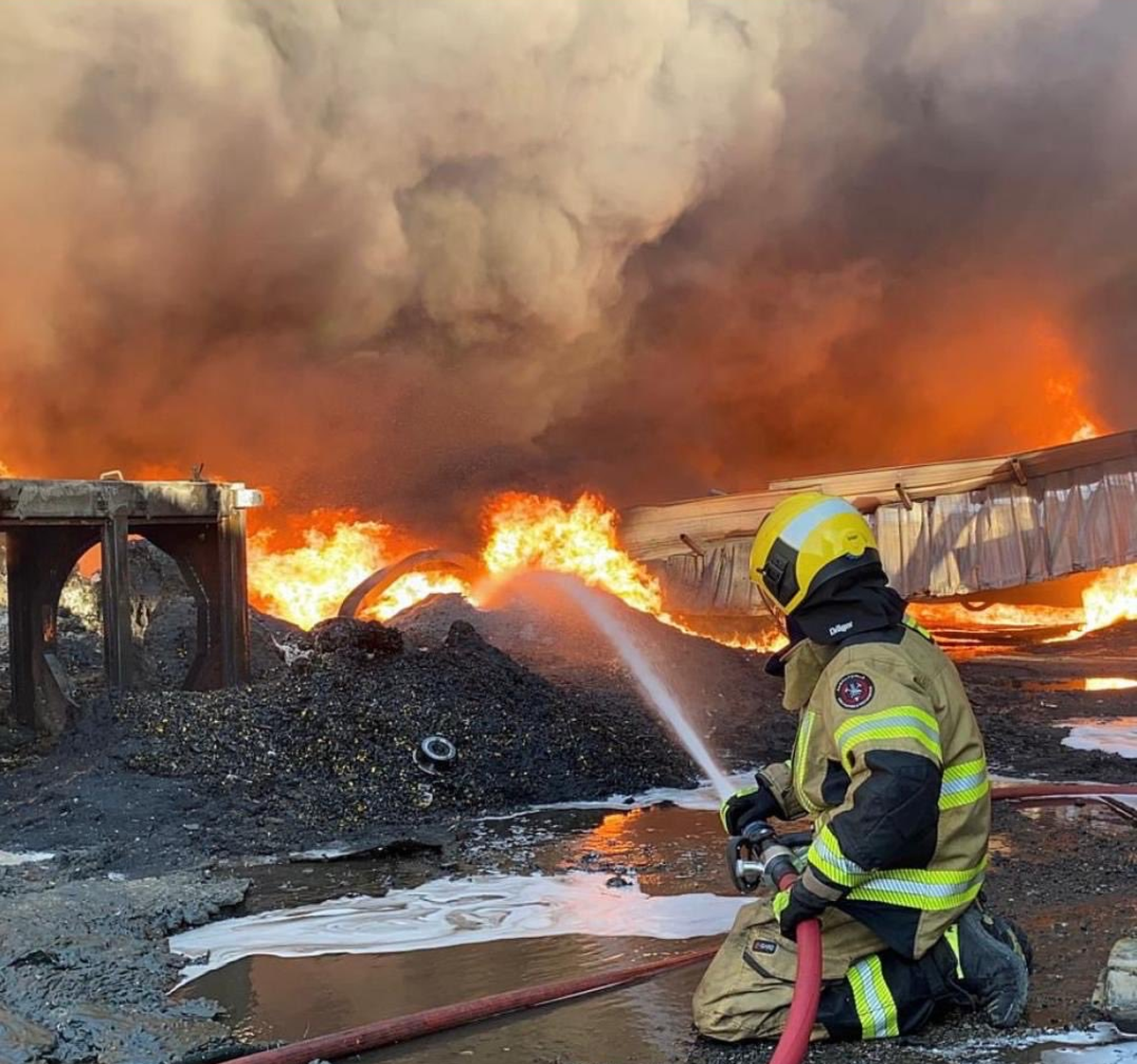 Major Fire Erupts in Amghara Industrial Area