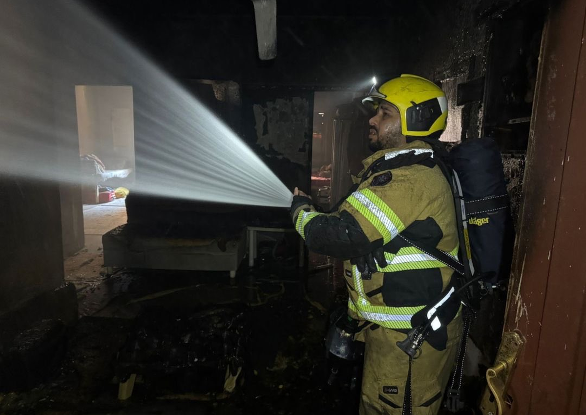 One Injured as Fire Crews Control Salmiya Building Fire