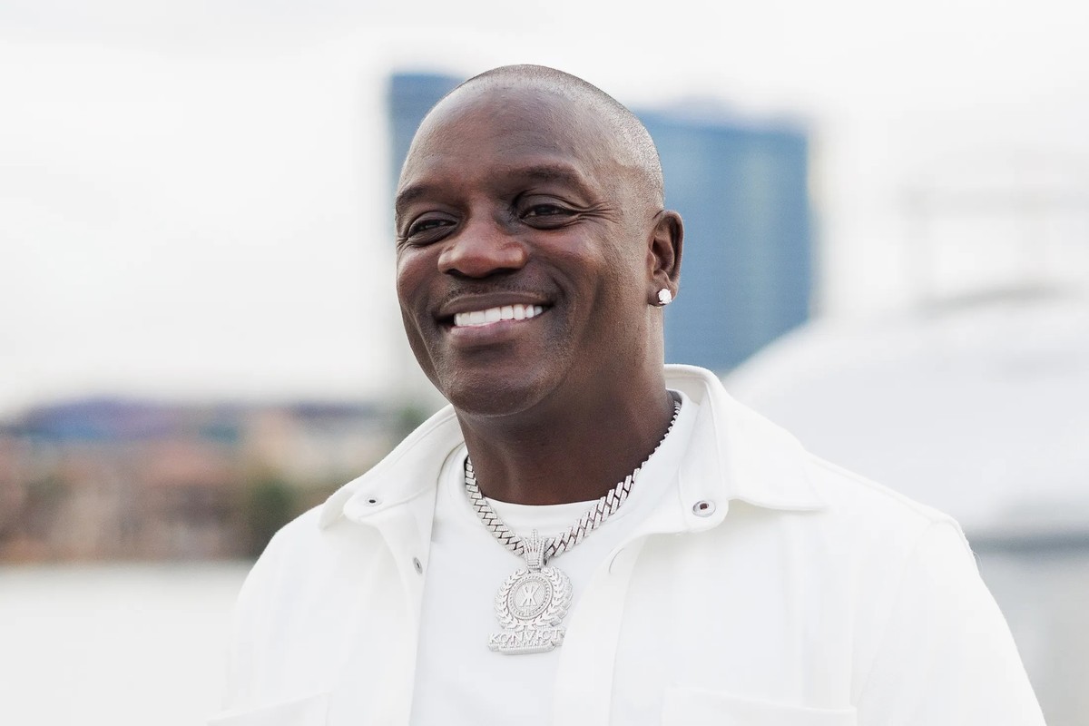 Singer Akon arrested for missing court over suspended license