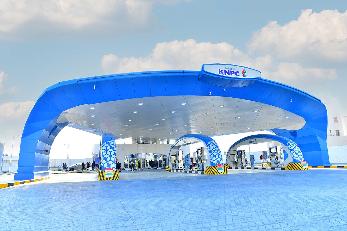 Kuwait plans more fuel stations to overcome rising traffic chaos