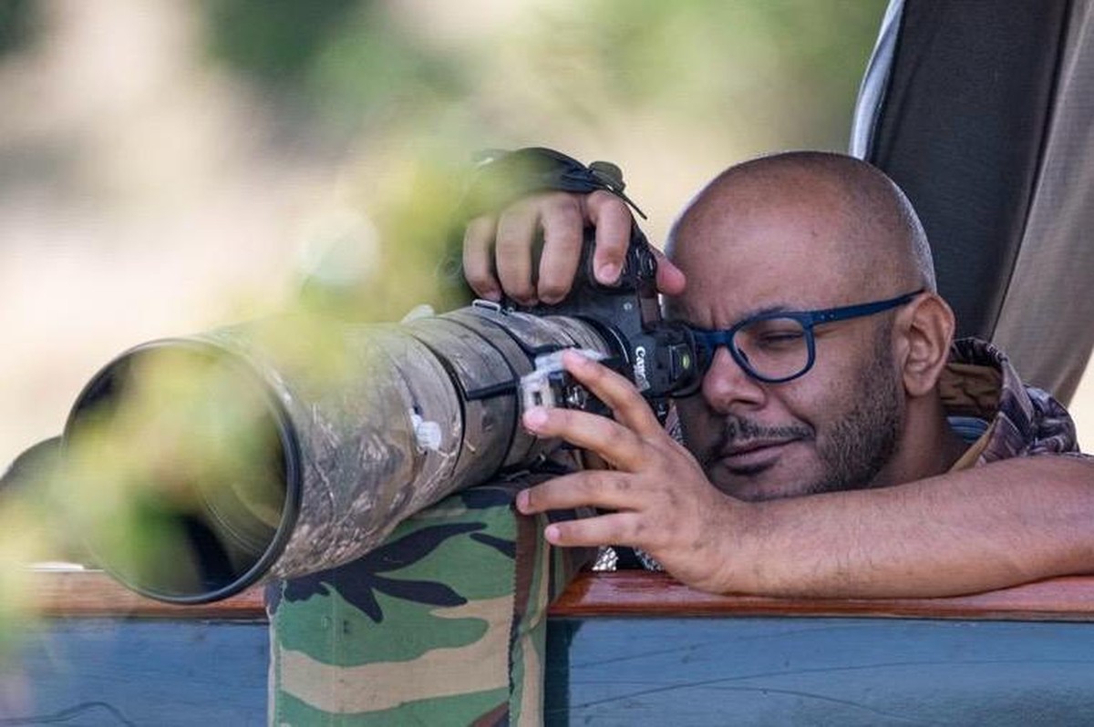 Kuwaiti photographer documents rare birds during winter migration