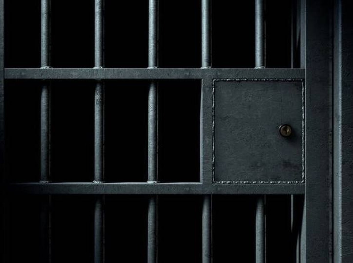 Police detain 16 illegal migrants, arrest 2 smugglers in T&uuml;rkiye