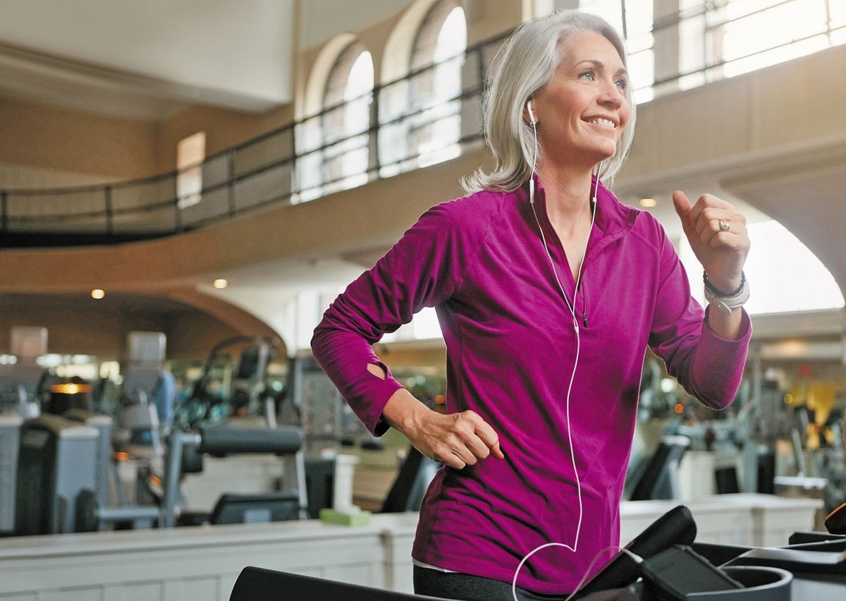 Regular exercise in midlife, later life cuts dementia risk