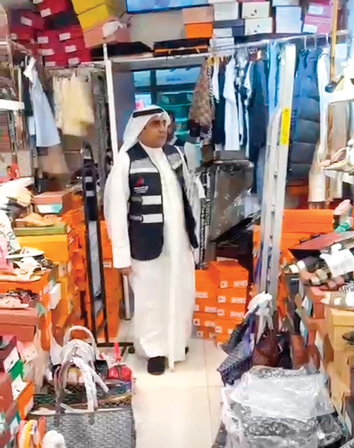 Used Tire Warehouse Closed, Fake Goods Confiscated in Hawally and Salmiya