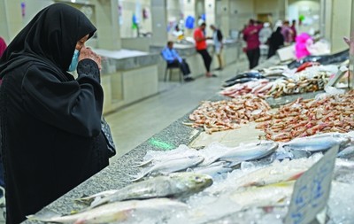 Foul Odors Prompt Plan to Move Mubarakiya Fish Market To Sharq