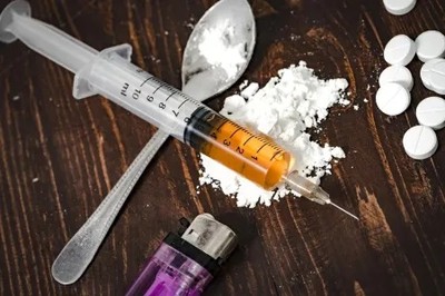 Kuwaiti and Two Asian Expats Detained in Drug Possession Case