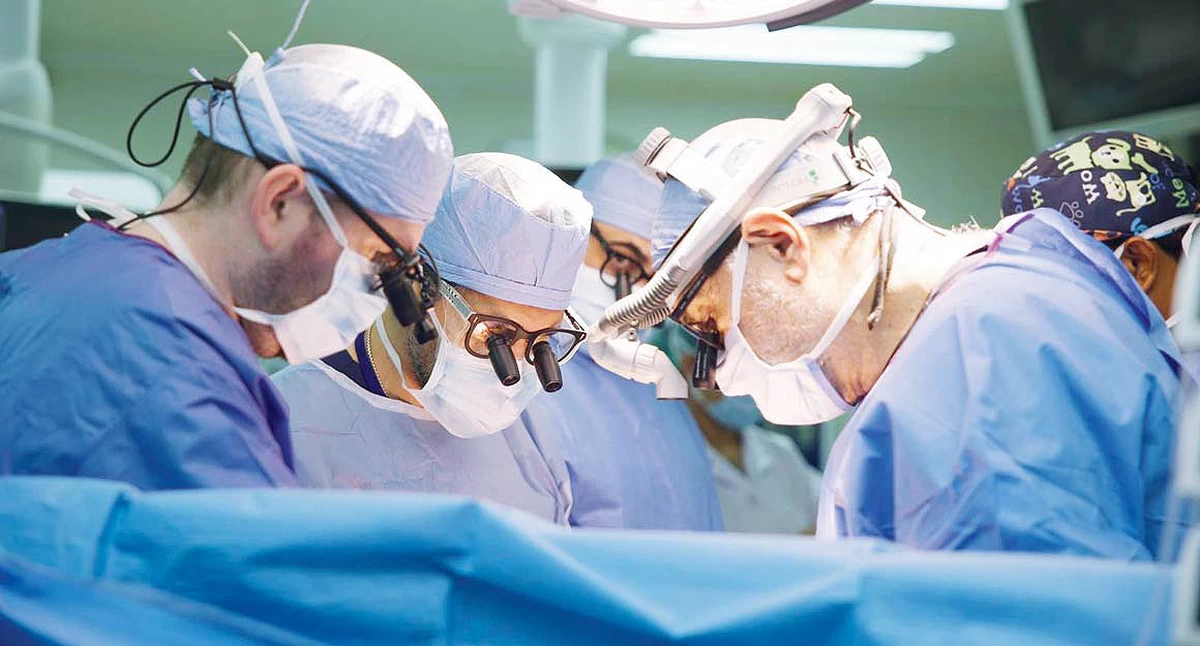 Kuwait marks 13 heart transplants milestone