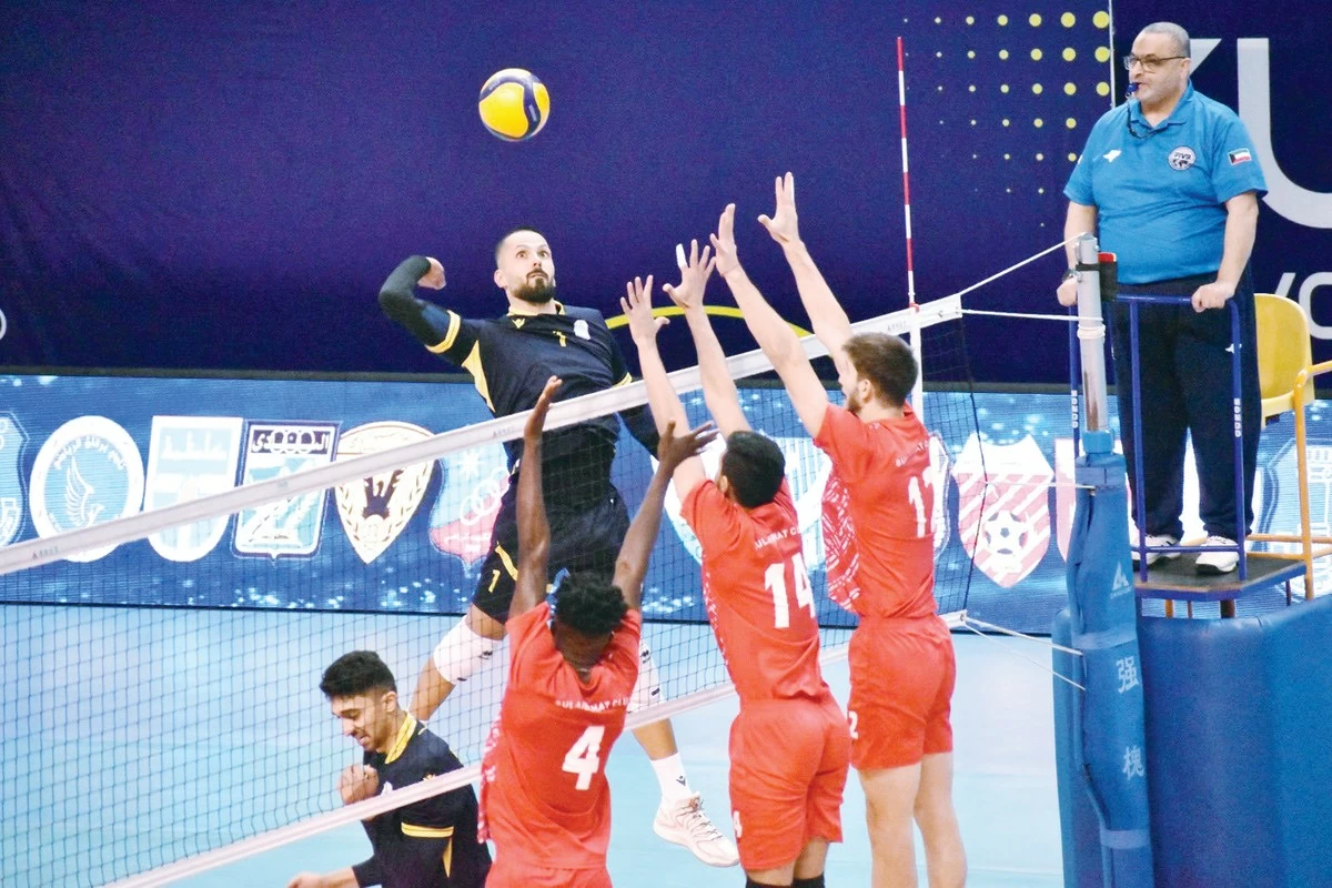 Al-Sulaibikhat and Al-Qadsia face off in a key league match