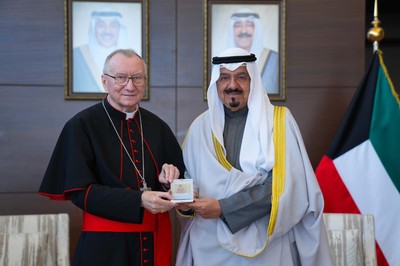 Kuwait Prime Minister Meets Vatican Secretary of State Cardinal Pietro Parolin at Bayan Palace