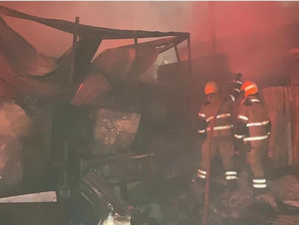 Kuwait Fire Force controls factory fire in Amghara