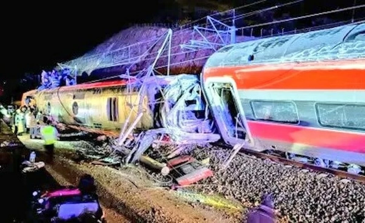 At least 39 dead in Spain train crash as search continues for more bodies