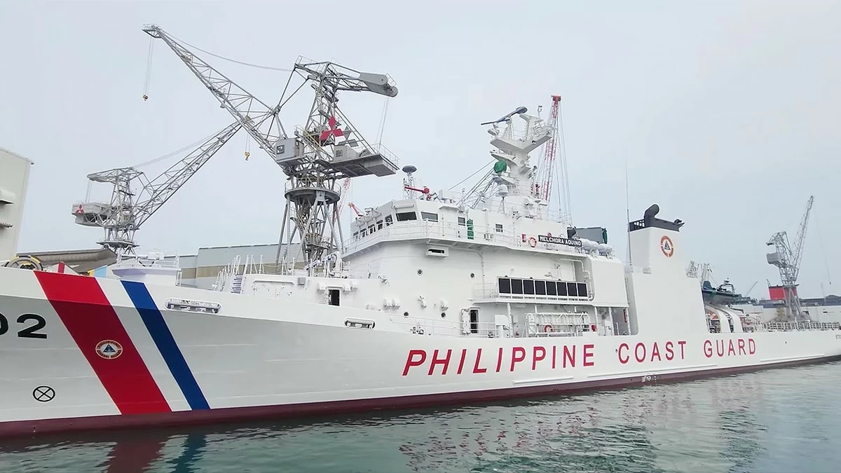 One rescued, search ongoing for 14 missing off southern Philippines