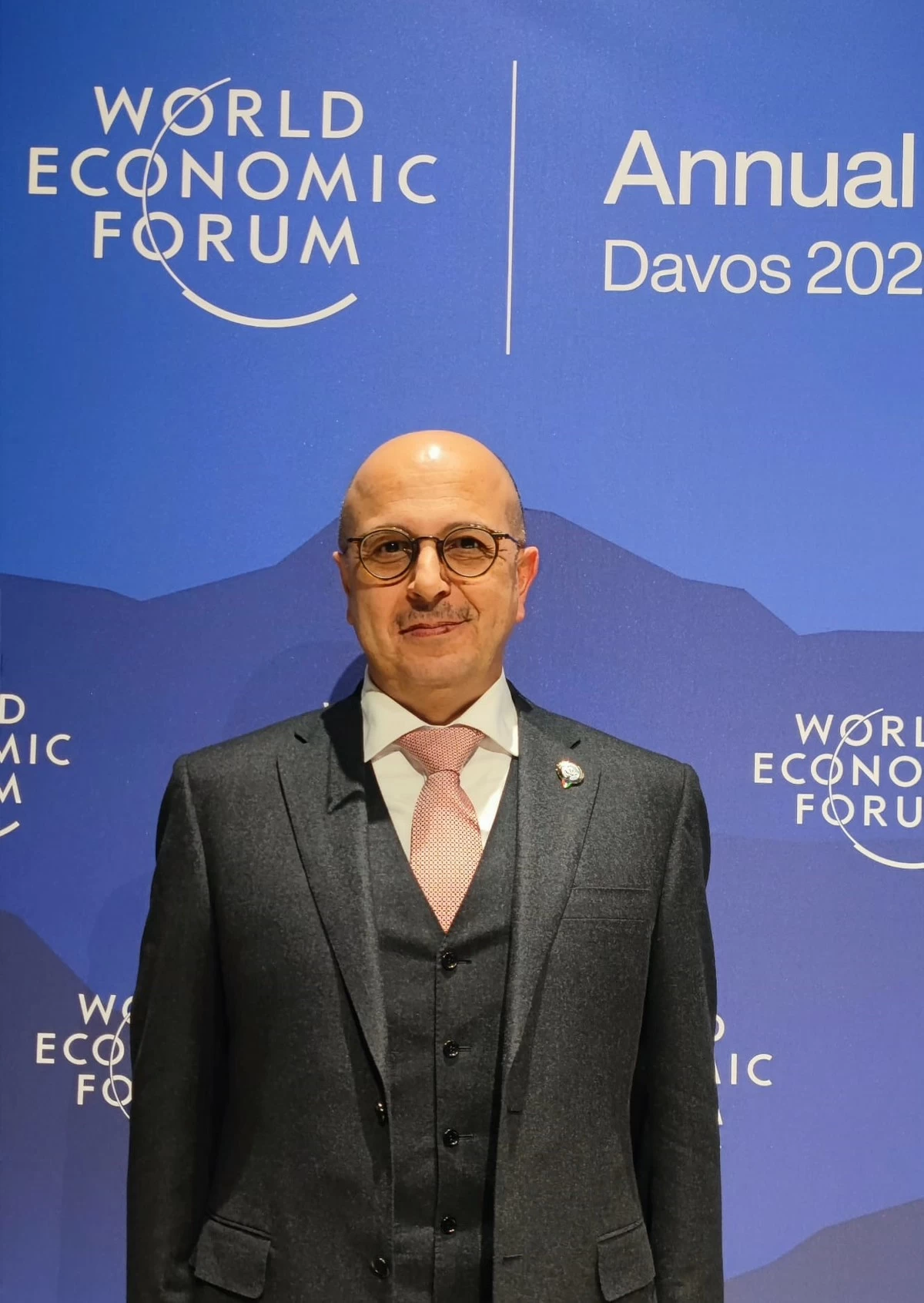 Kuwait highlights role in global economic dialogue at Davos