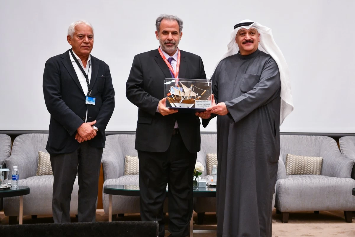 Robotic surgery central to surgical development in Kuwait: Health Minister