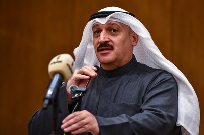 Robotic surgery central to surgical development in Kuwait: Health Minister