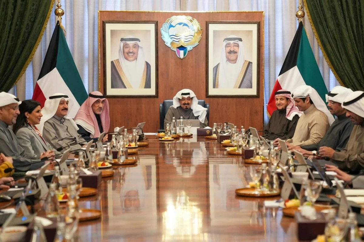 Kuwait Cabinet reaffirms commitment to modernizing education and technology use