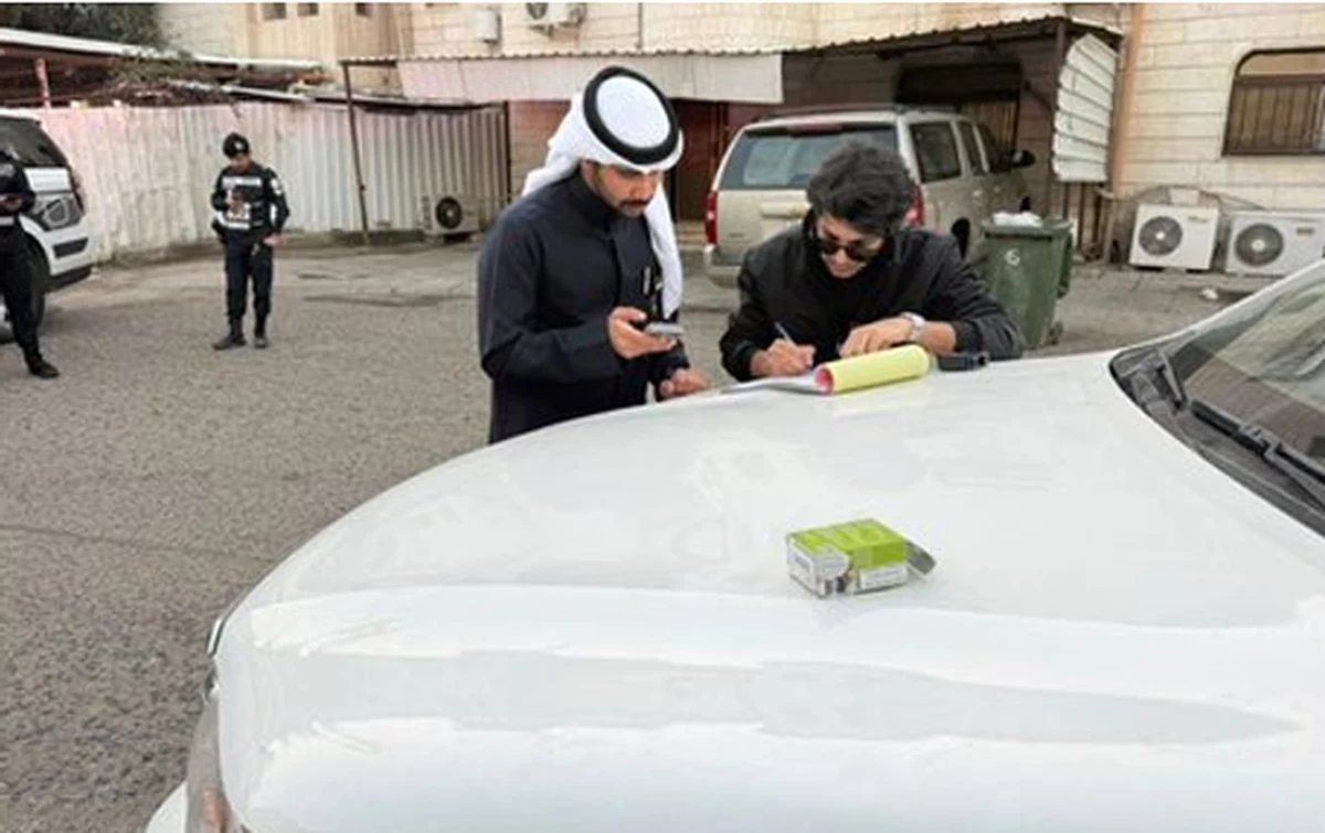 Kuwait Cuts Electricity in 10 Properties Over Expat Bachelor Housing Violations