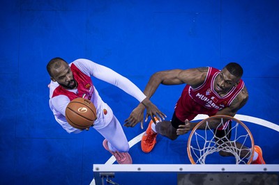 Kuwait Club keeps qualification hopes alive