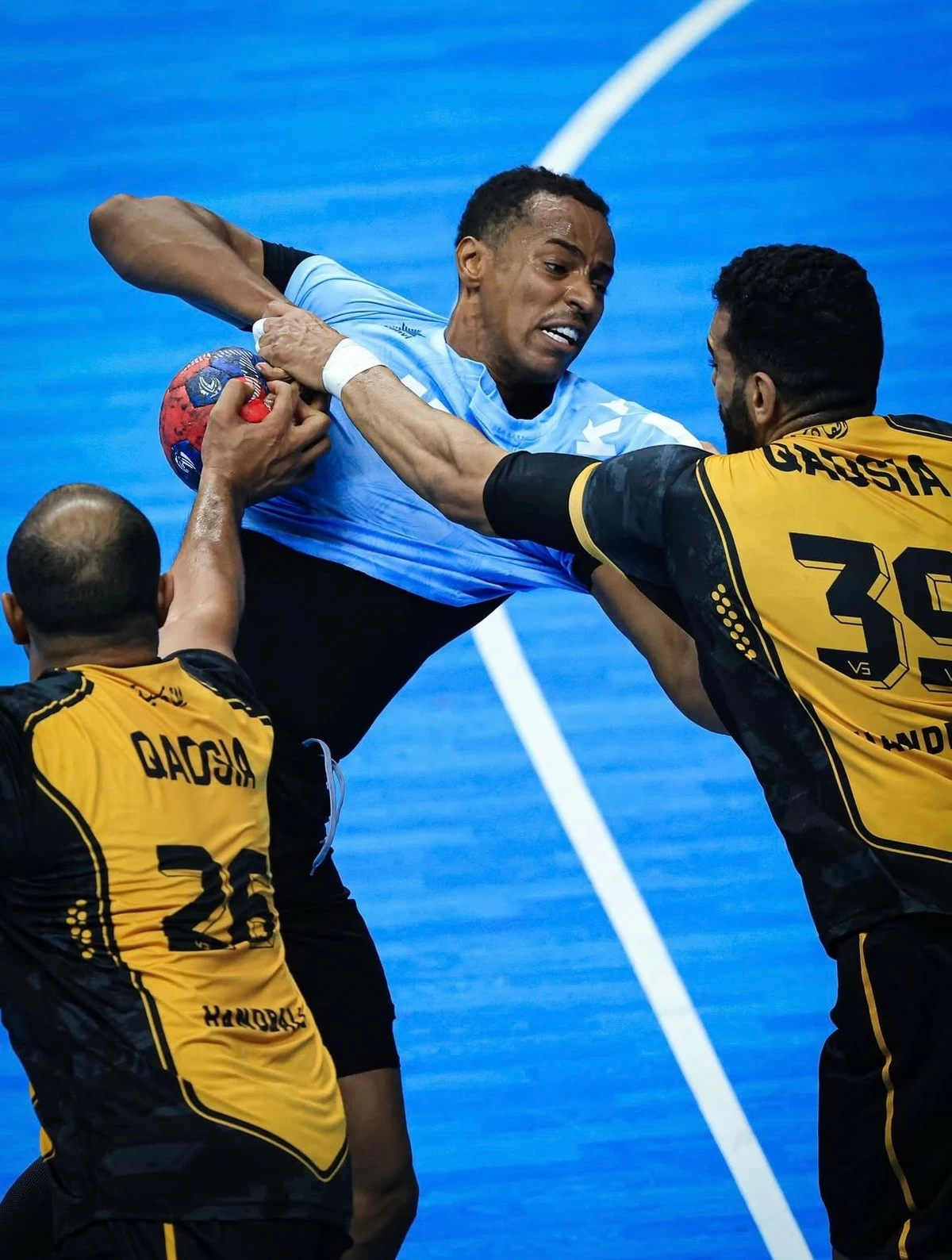 Kazma battles Al-Qadsia as Kuwait Club faces Sulaibikhat