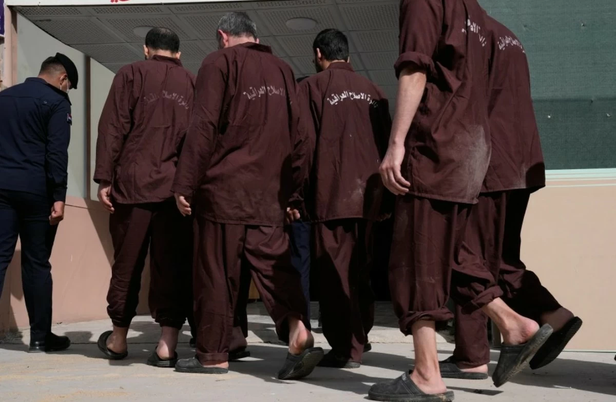 Iraq Interrogates Over 5,000 ISIS Prisoners Transferred from Syria