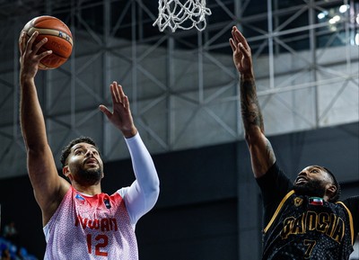 Kuwait Club and Al-Qadsia battle for top spot