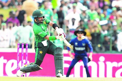 Pakistan crushes Namibia by 102 runs to reach Super 8 at T20 World Cup