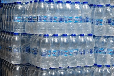 Kuwait Restricts Water Sales to Five Cartons Per Customer