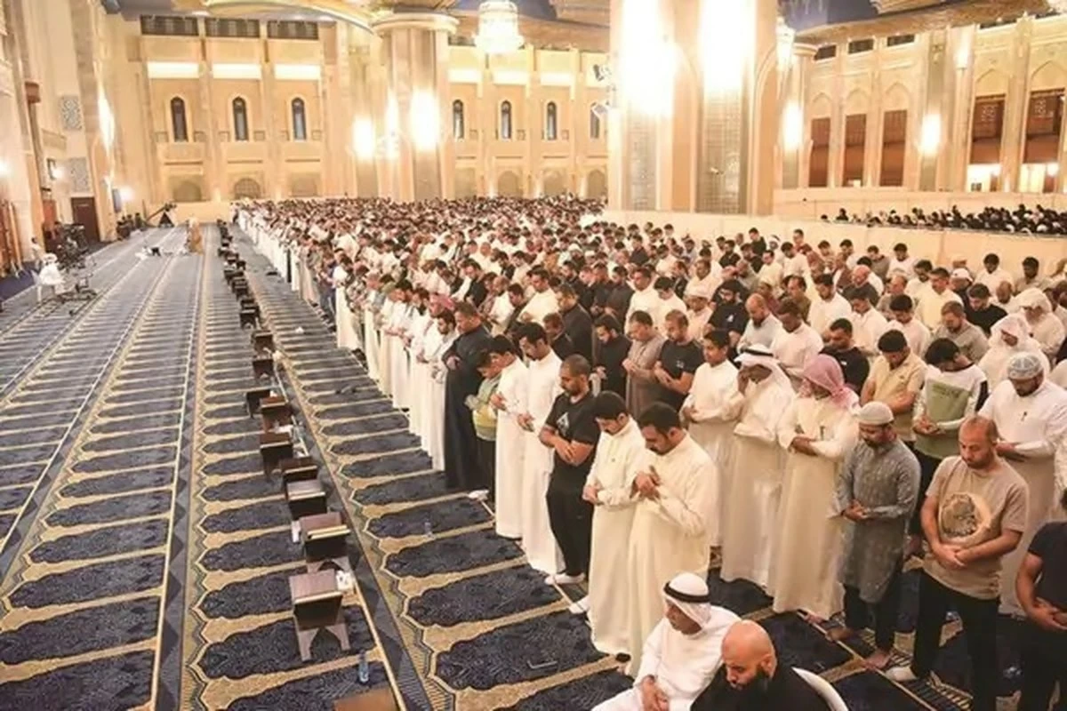 Can pray &lsquo;Isha,&rsquo; but not &lsquo;taraweeh&rsquo; in Kuwait mosques