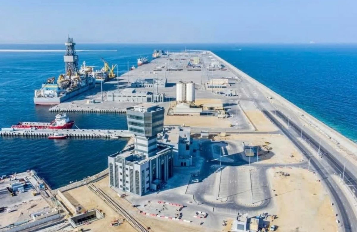 Fuel Tanks Hit at Oman's Duqm Port; No Casualties Reported