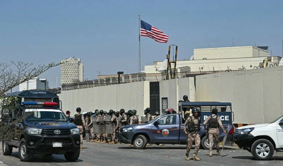 US orders non-emergency staff and families in Pakistan&rsquo;s Lahore and Karachi to leave