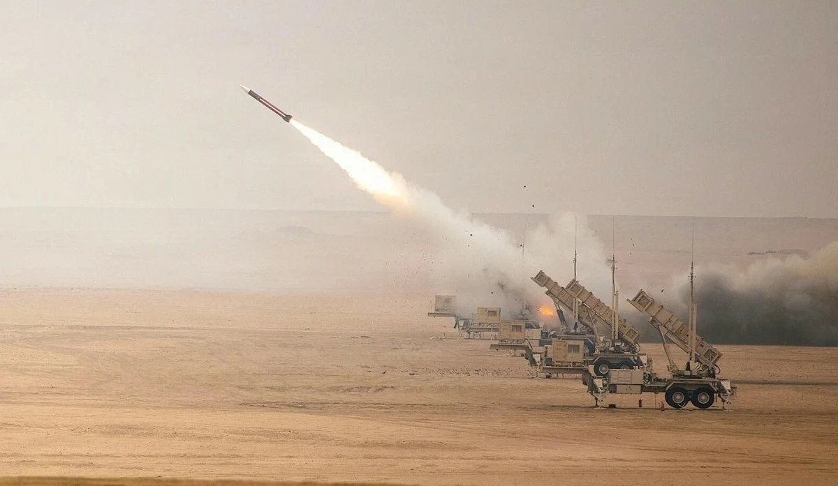Kuwait Military Intercepts Wave of Incoming Missiles and Drones